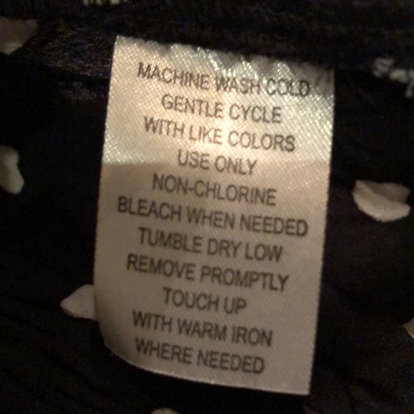 S.L.B. Black & White round ruffle collar, short sleeves crinkle polka dot top - Picture 9 of 13